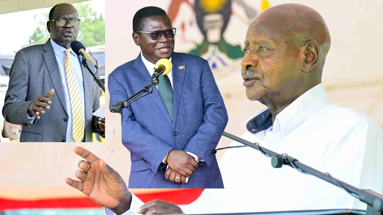 President Museveni listens to Acholi leaders about compensation for their lost cattle during the war