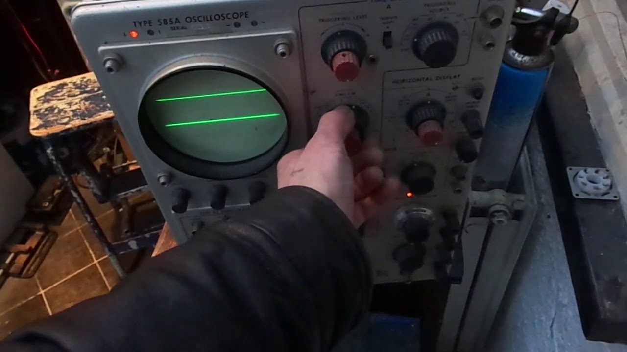 Tektronix 585A Valve Oscilloscope Timebase Fault.