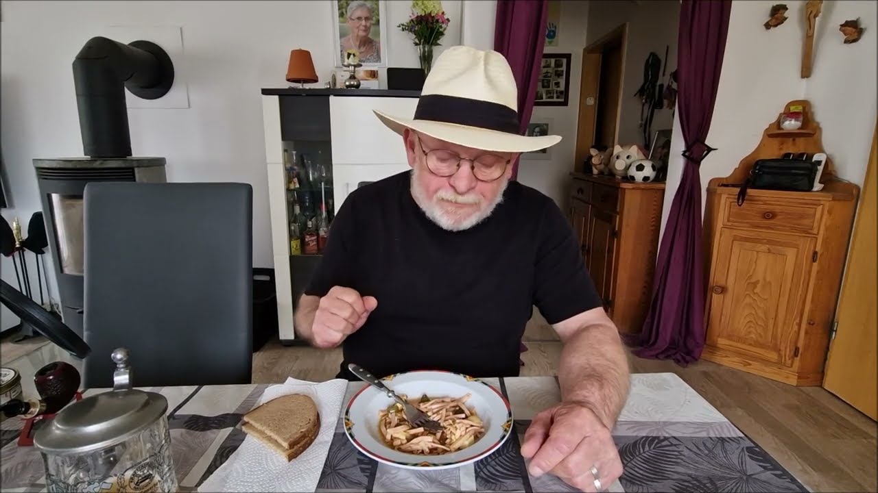 Zuschauer Geschenk /Penzberger Grubenlicht Helles /Schweizer Wurstsalat