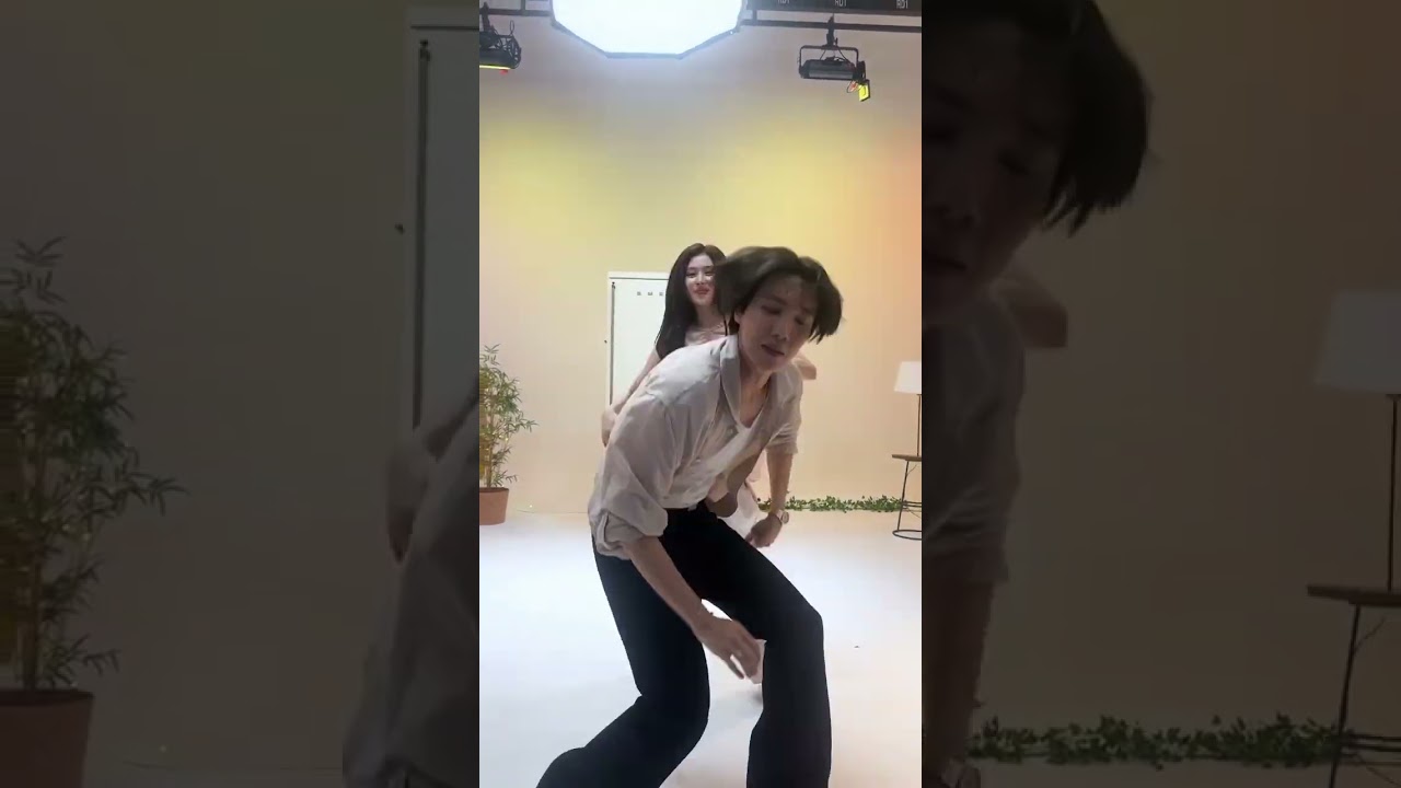 Jhope and Sana doing Killin It Girl challenge 🔥