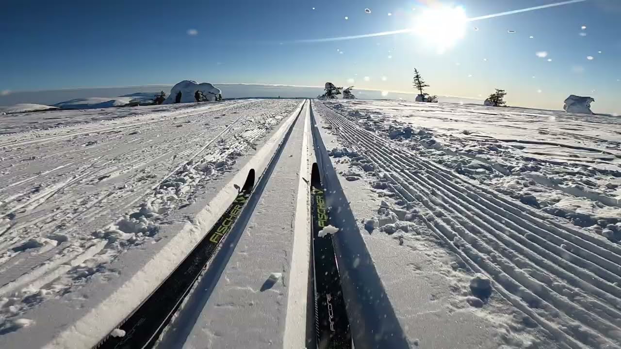 Ylläs Kukastunturin lasku navettagallerialle.