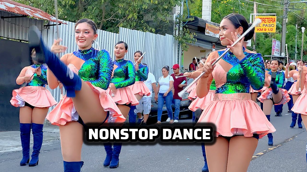 Nonstop Dance | Latin Cumbia Dancers in Live Parade