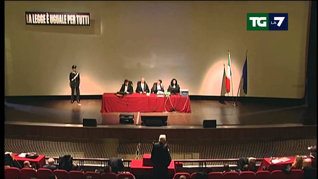 Processo Concordia, le lacrime di Schettino