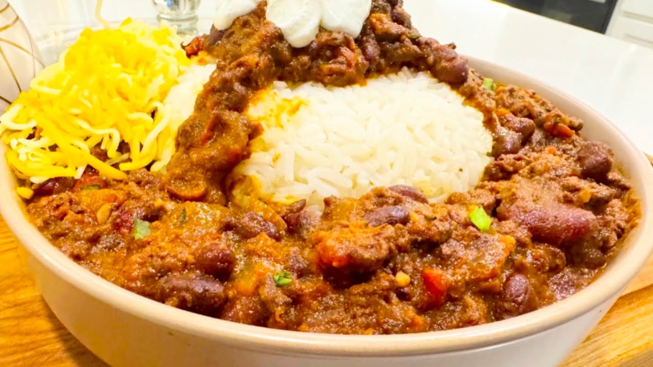 EASY SLOW COOKER CHILI / THE BEST CROCKPOT CHILI RECIPE #food