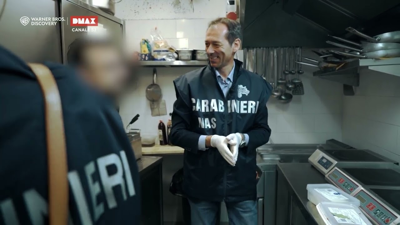 I NAS di Roma ricevono una segnalazione anonima su una Enoteca con cucina e si recano sul posto