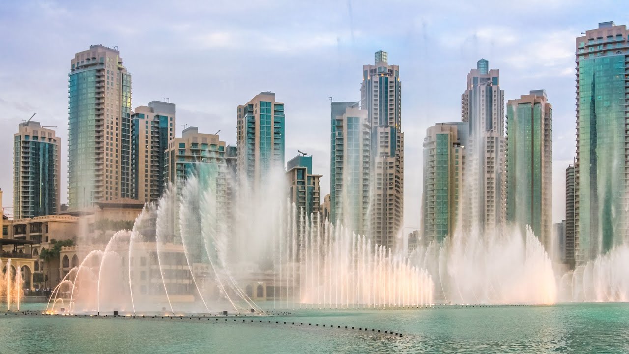 Amazing Dancing Fountain Show in Dubai | Esmaha Dubai by Cora Al Emarat