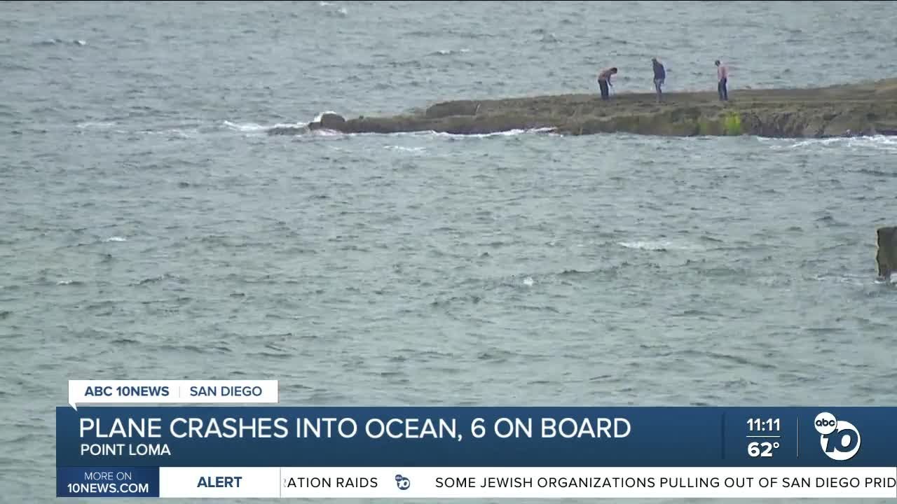 Small plane crashes in water off Point Loma