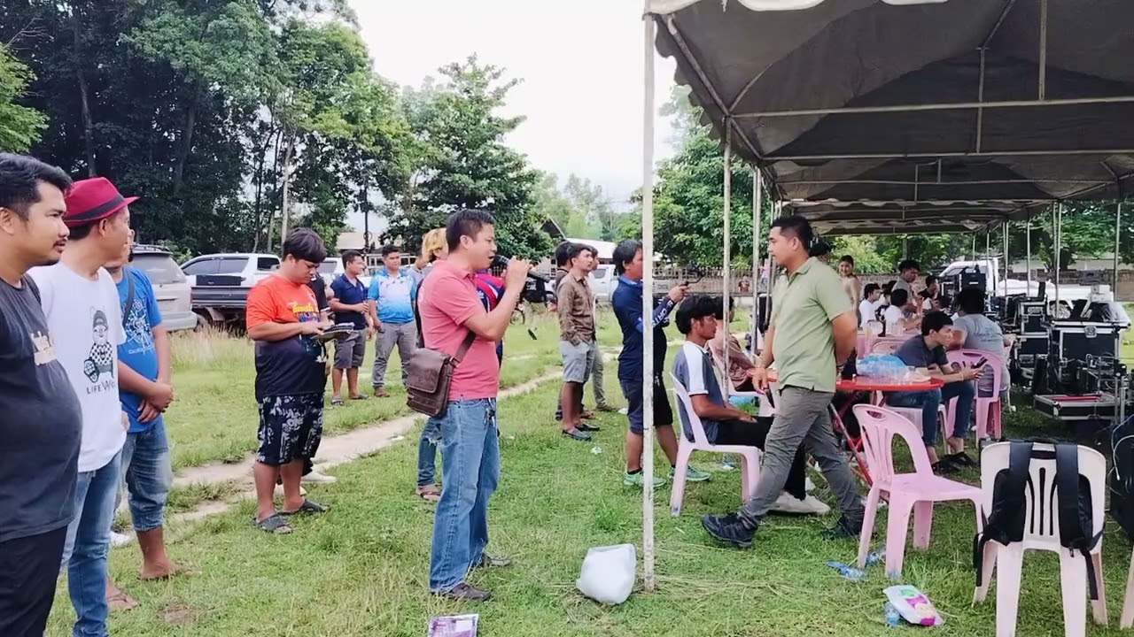 demo 4 คูณ 4 ที่สปปลาว