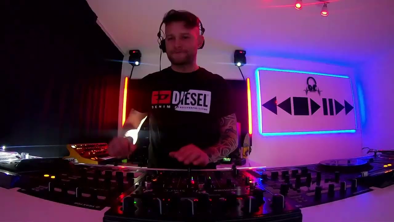 Retape (IT) @ Back To Techno #04 [Melodic Techno / Progressive House DJ Mix]