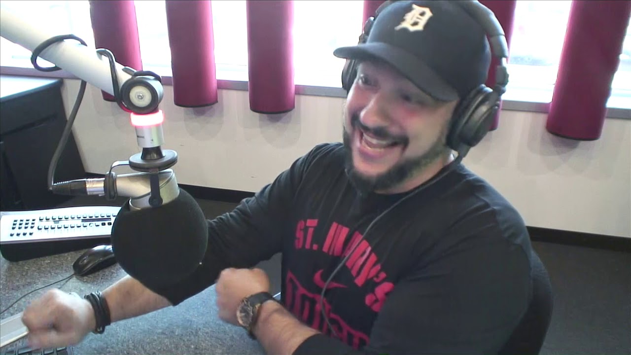Valenti Show - Mike Breaks Down Michigan Vs. MSU