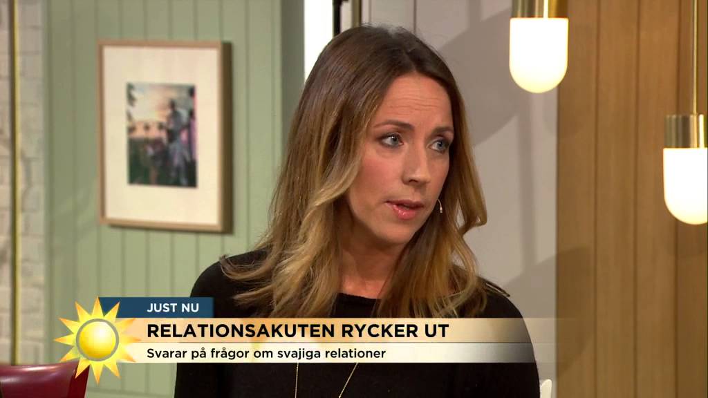 Relationsakuten rycker ut – här svarar de på tittarfrågor - Nyhetsmorgon (TV4)