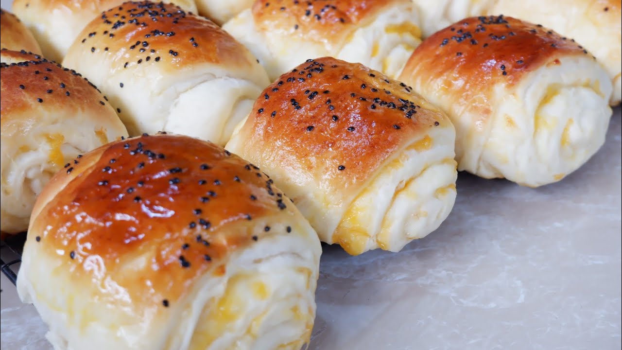 Cheesey Roll Bread