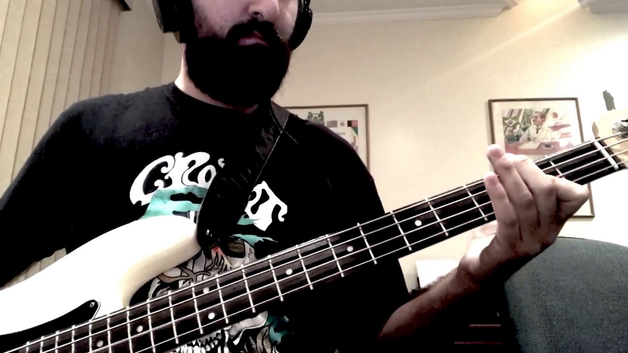 Ariana Grande - Side to Side (Bass Cover)