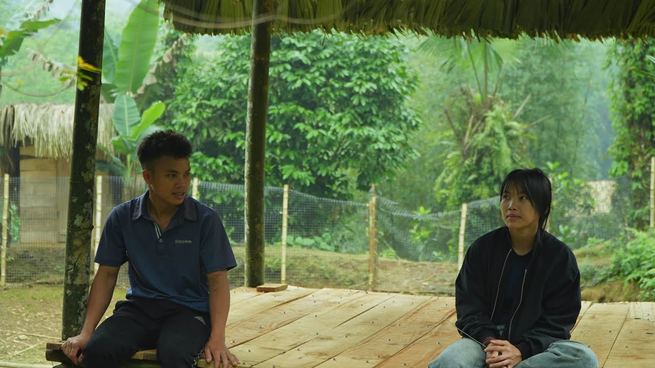 Pao returns to work: The joy of seeing the hut nearing completion