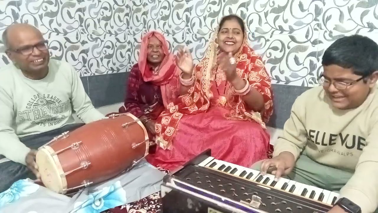 होली का बहुत ही धमाकेदार भजन हारमोनियम के साथ सुनकर डांस करने लगोगे सभी लोगों को होली की ढेर सारी 