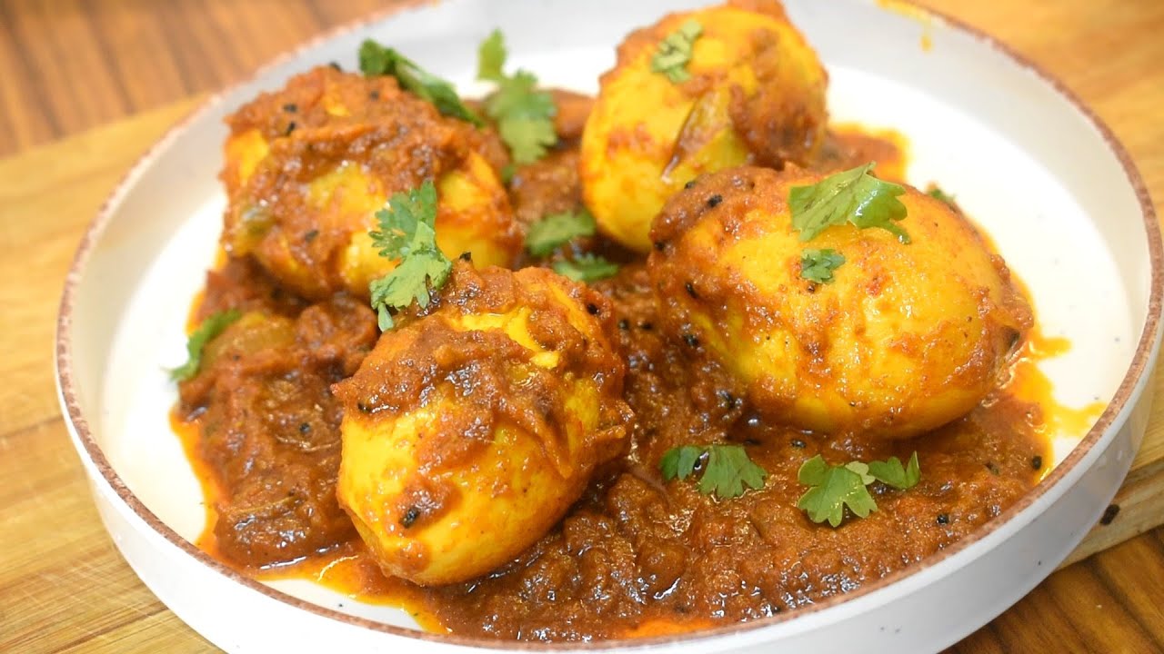 খুব অল্প সময়ে এক মশলায় ডিম কষা বানিয়ে নিতে পারেন  ভাত রুটি পরোটা সবের সাথেই ভালো লাগবে |dim Kosha