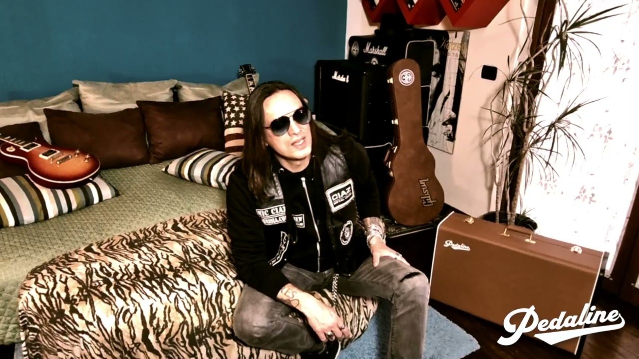 ​@nicciazofficial  (@Fenisia ) — Custom Shop - Pedaline Iconica 600 Unica | Interview
