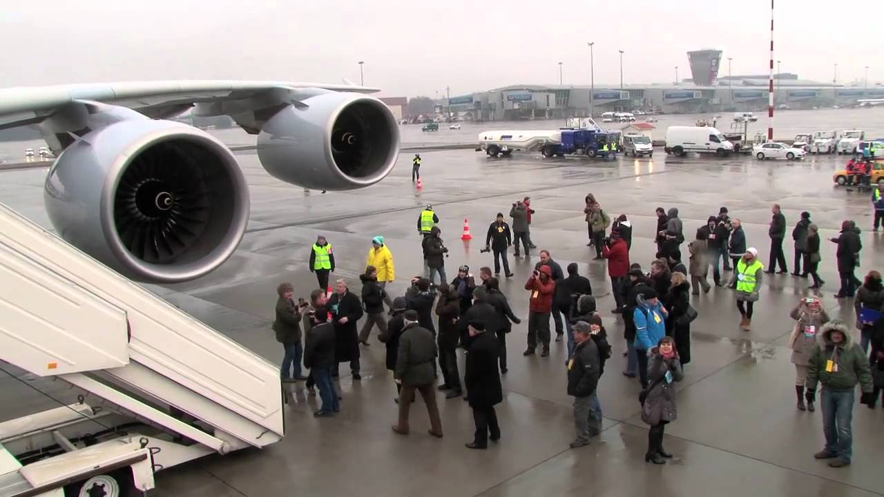 Airbus A380 na Lotnisku Chopina (Warszawa/EPWA) - wersja pełna HD