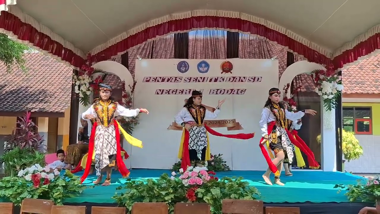 TARI JATHIL SD 1 BODAG PANGGUL TRENGGALEK