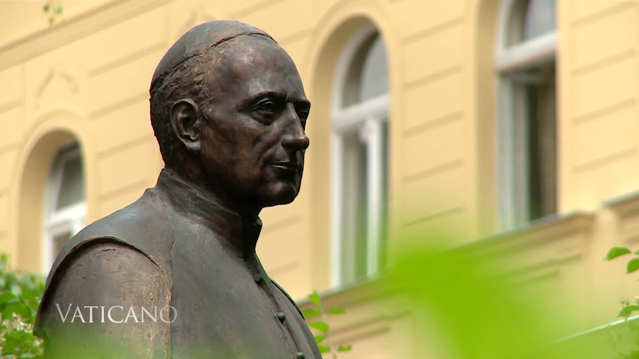 A look inside Cardinal Mindszenty's prison cell in Budapest | EWTN Vaticano