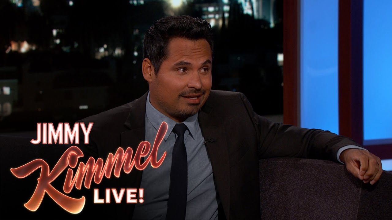 Michael Peña on Dax Shepard Being Naked in CHIPS