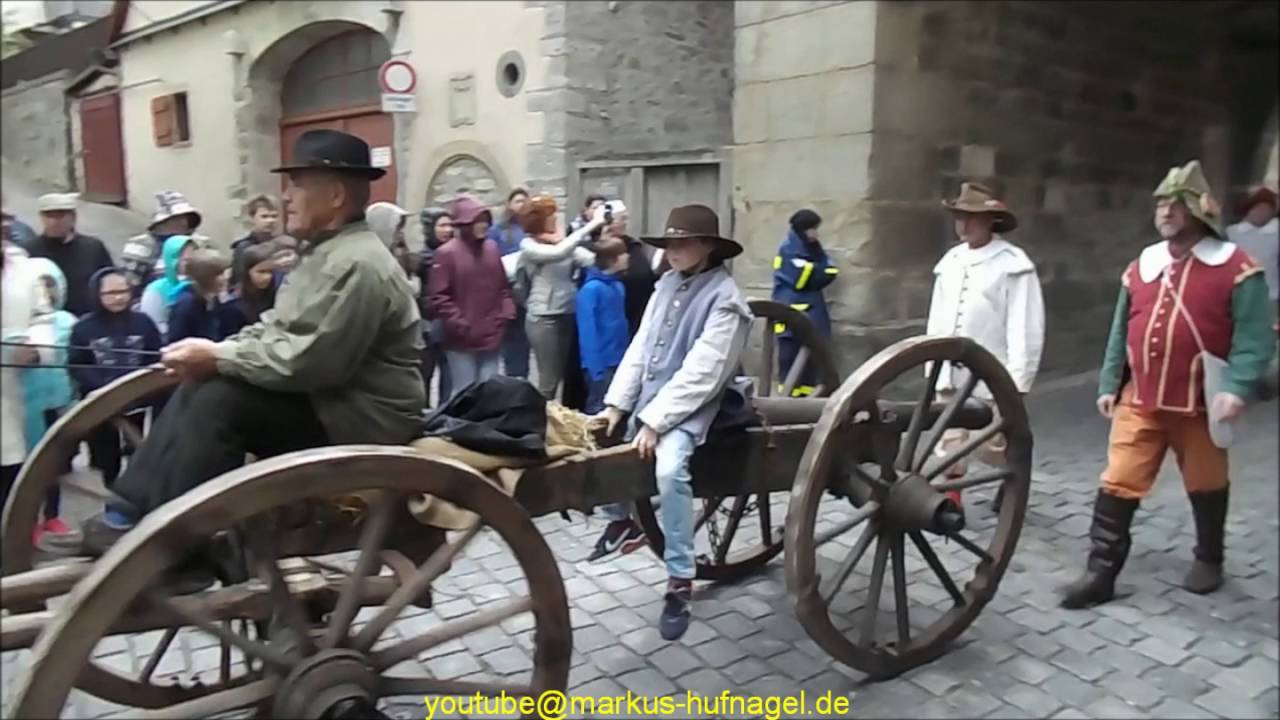 Mittelalterlicher Heereszug in Rothenburg ob der Tauber am 15. Mai 2016