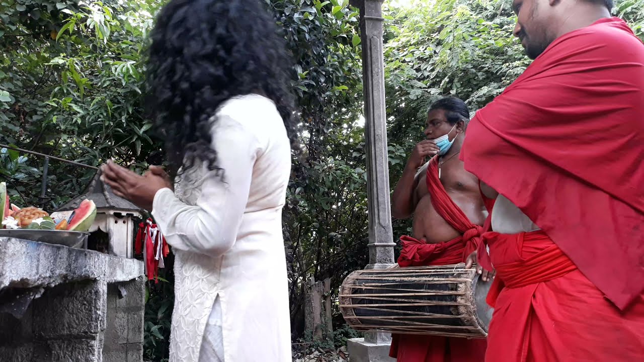 සොහොන් පිටිය  ලග සොහොන් කාලි  අම්මා  වරම් සැදිමක් ...0763645364