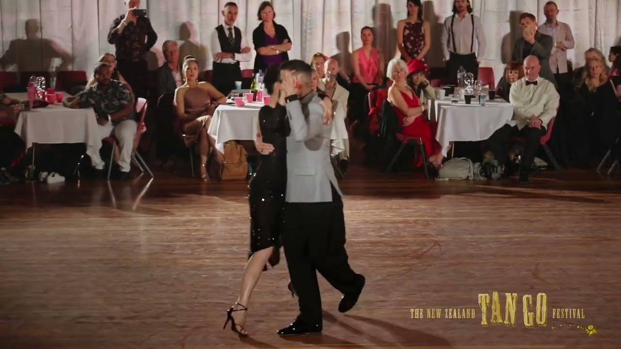 Michael Nadtochi & Elvira Lambo - Tango