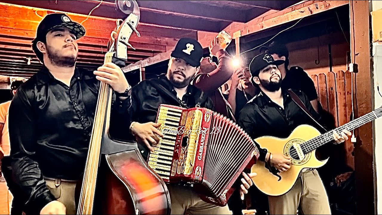 Corrido De 04 - Herencia De Cosalá (en vivo con tololoche)