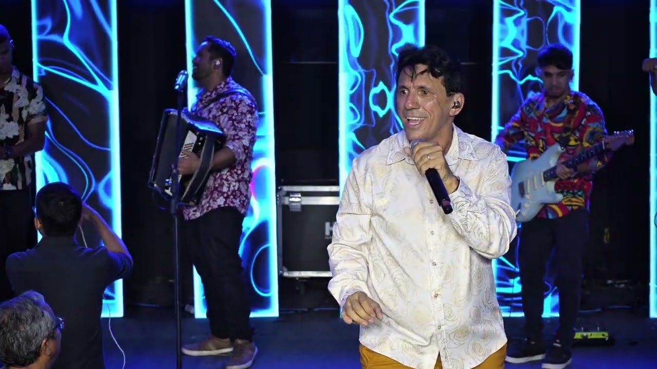 TEM NADA A VER AO VIVO- XOTE SANTO