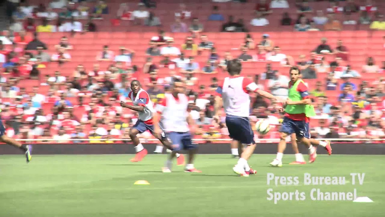 Arsenal full training session 2014/2015 new players including Sanchez,Chambers and Debuchery