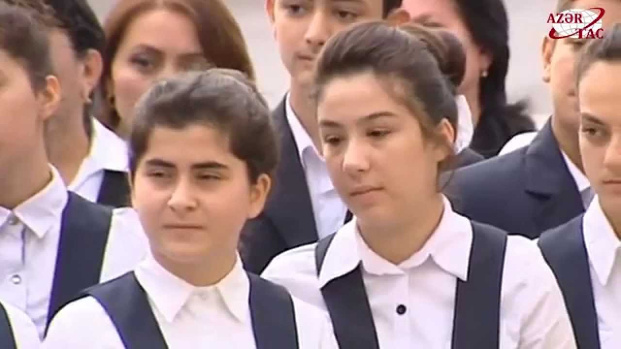 Prezident İlham Əliyev Sabunçu rayonunda 148 nömrəli tam orta məktəbin açılışında iştirak edib