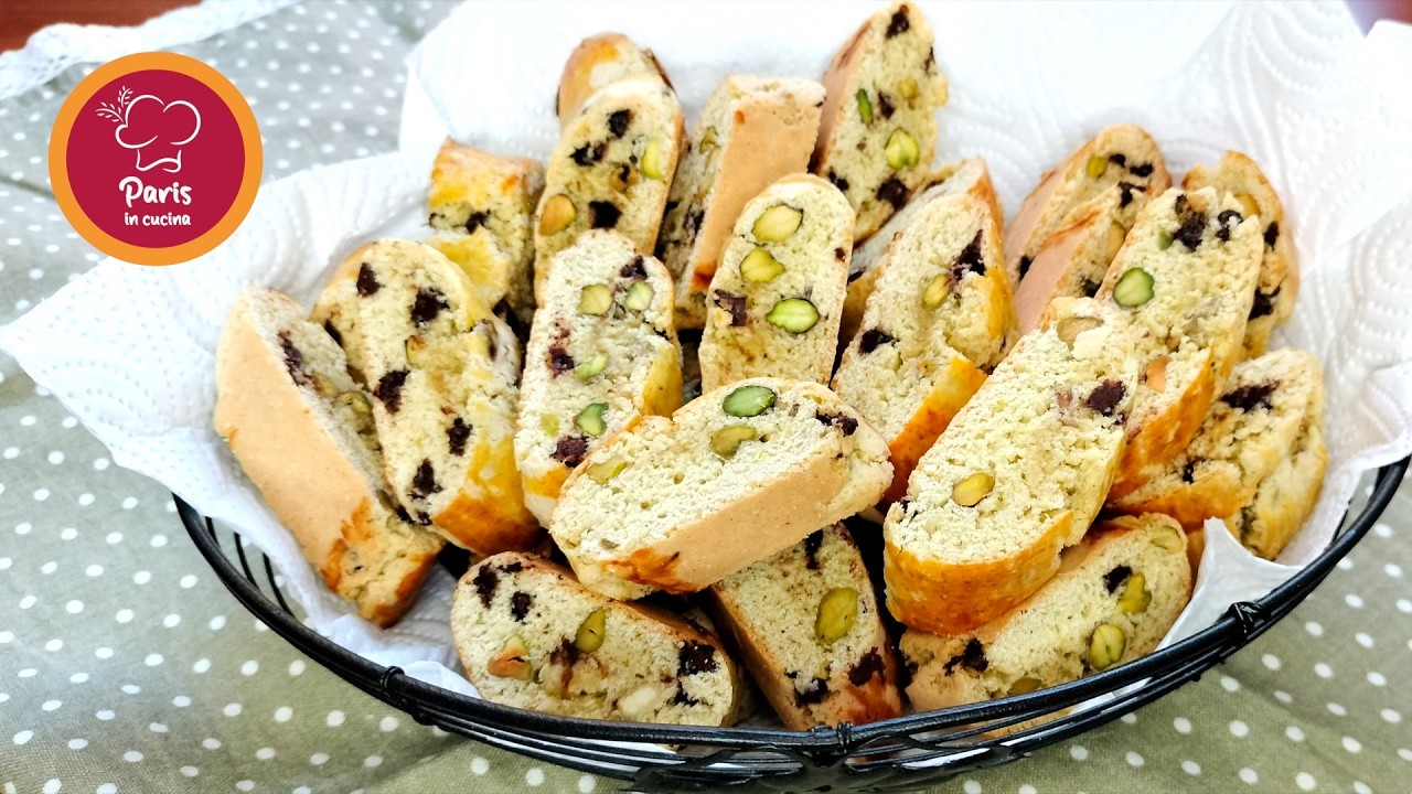 Cantucci con pistacchi e cioccolato