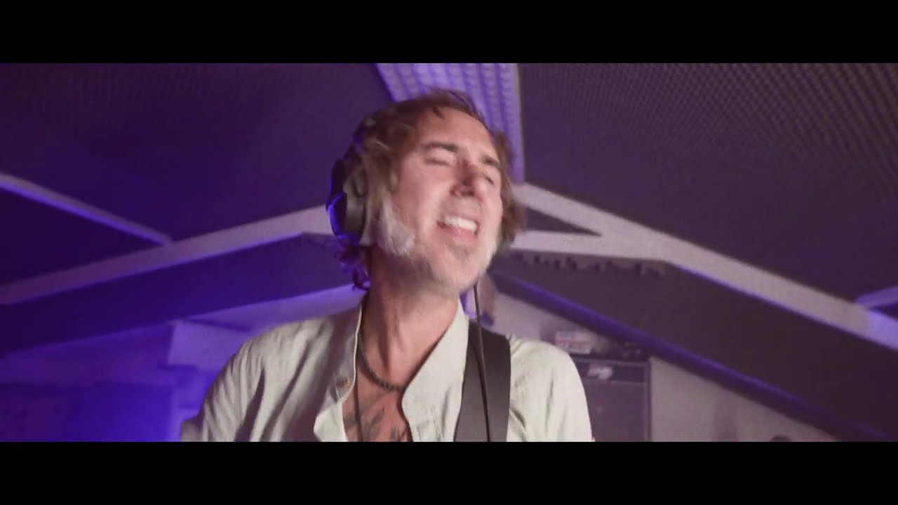 Vikxie Eclipse solar (videoclip oficial)