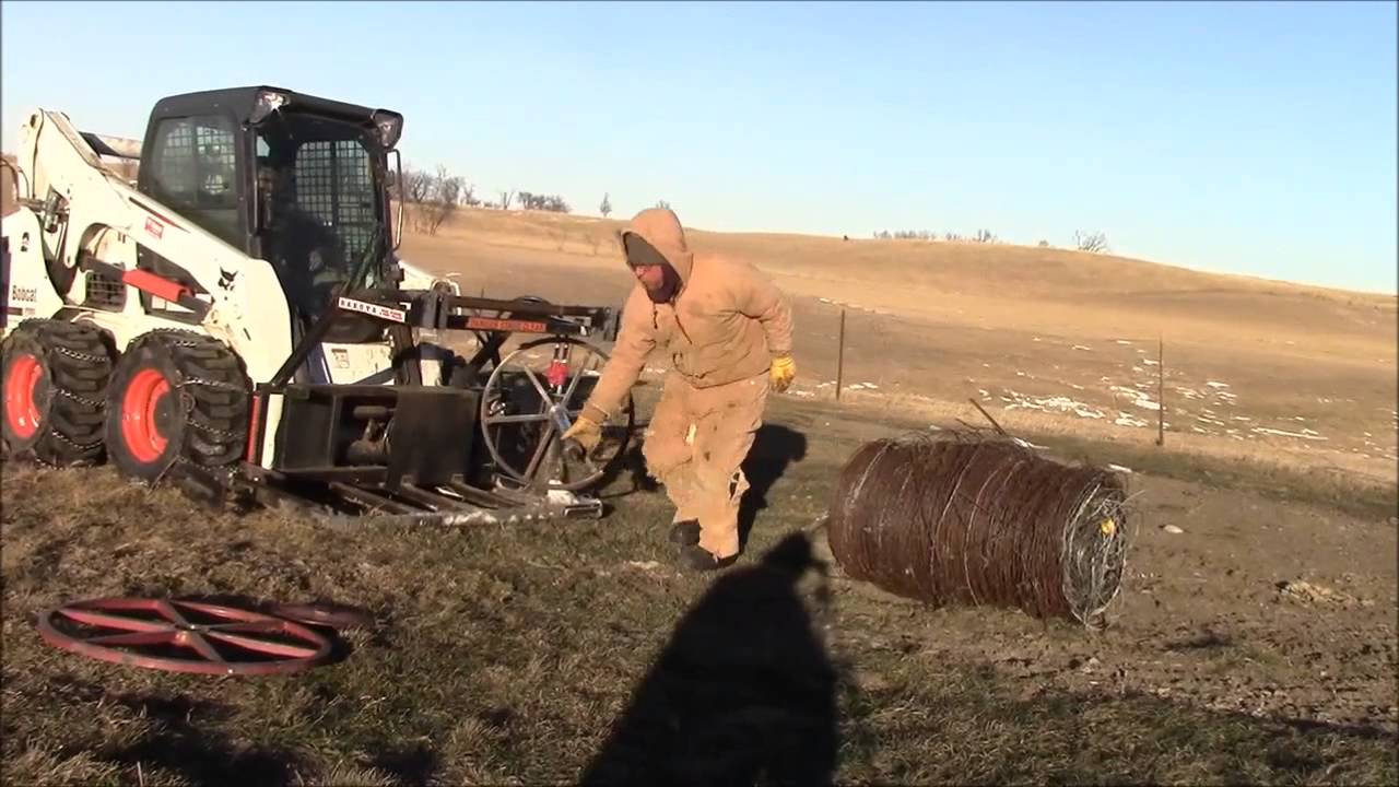 How to Remove a Full Ball of Wire from the Dakota Wire Winder and Post Puller