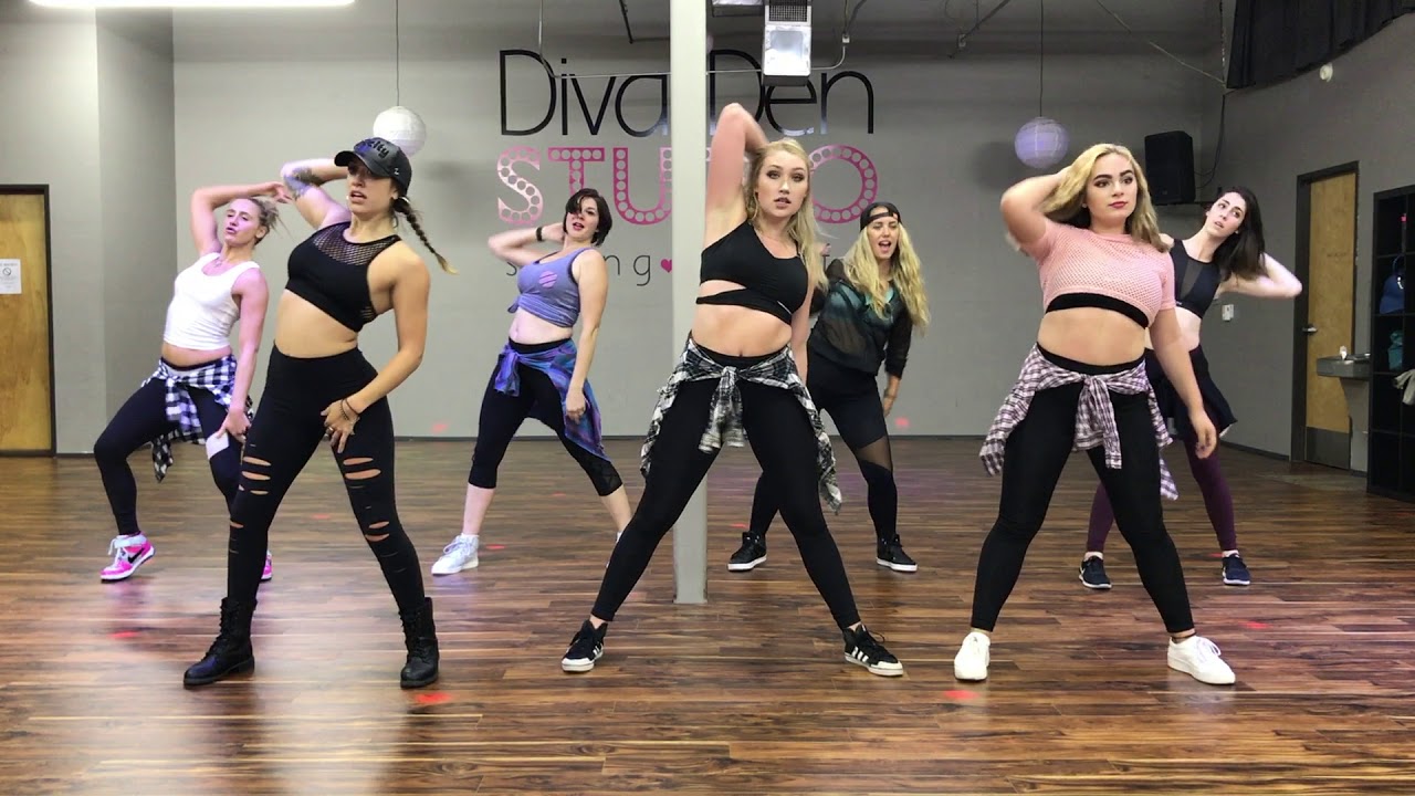 'SWALLA' Dance Party Hustle w/ Zoe