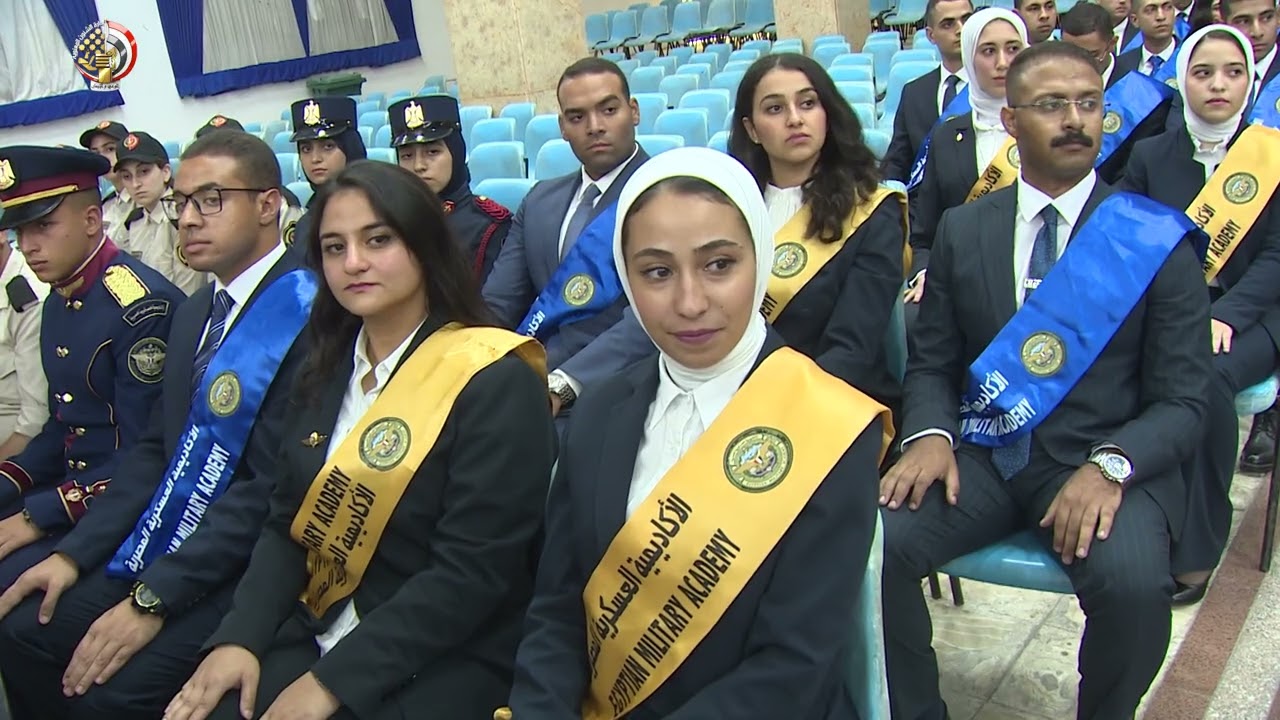 القوات المسلحة تحتفل بتخرج دورة تأهيل الأعضاء المدنيين الدفعة (22) رقابة إدارية بالأكاديمية العسكرية