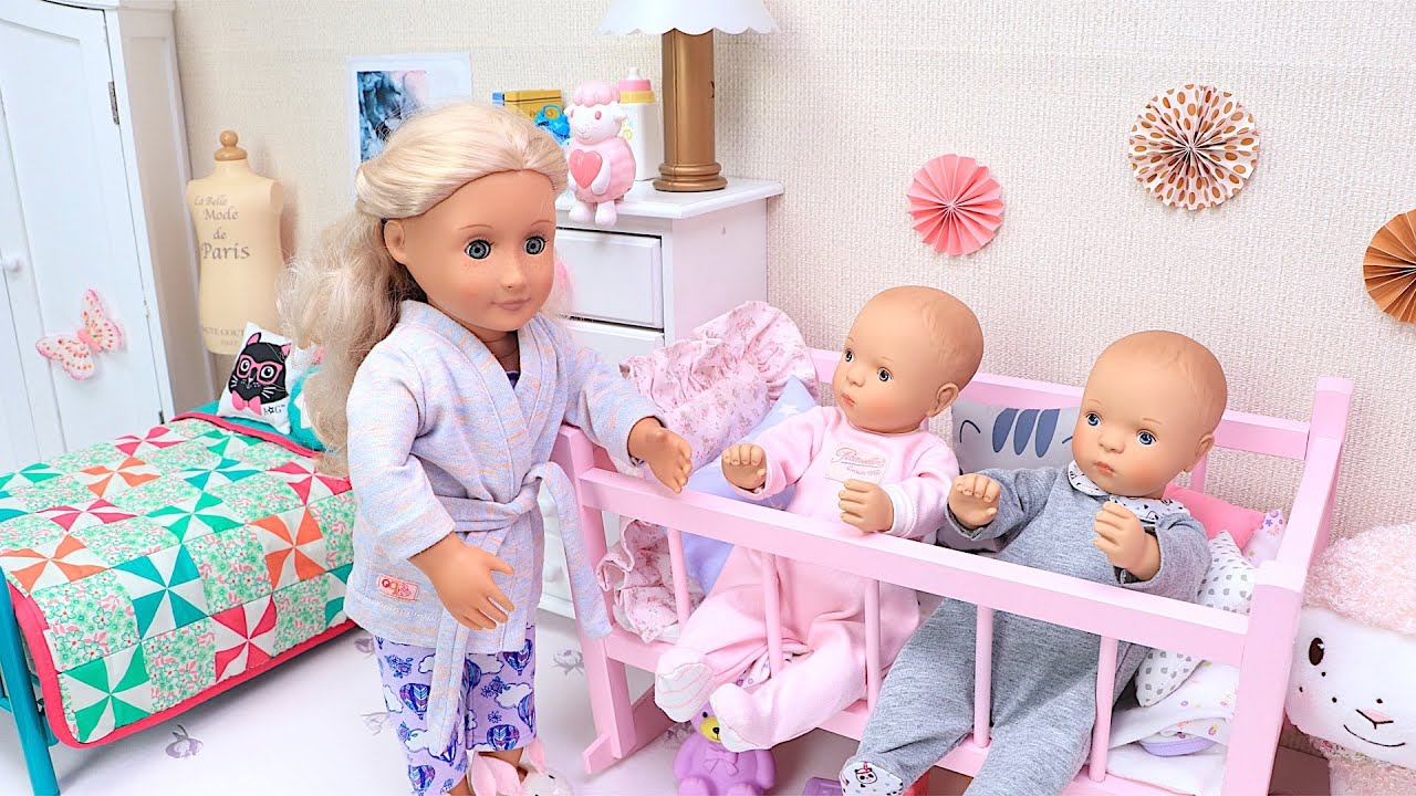 OG Mommy doll bedtime routine for twin babies - PLAY DOLLS
