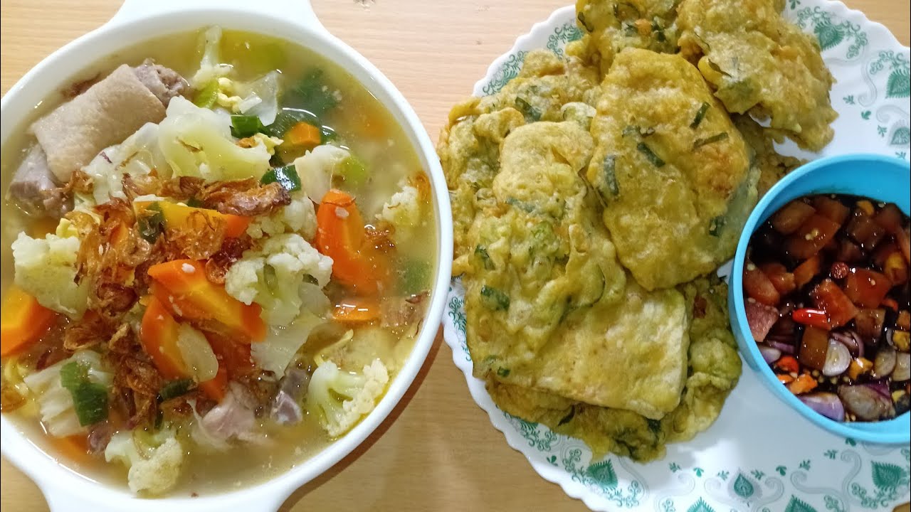 Coba Ya!! Super Seger Sop Ndeso Bumbu Gongso +Tempe  Mendoan Kuning Gurih Banget