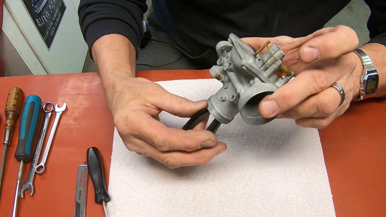 TC125 Suzuki motorcycle carburetor rebuild