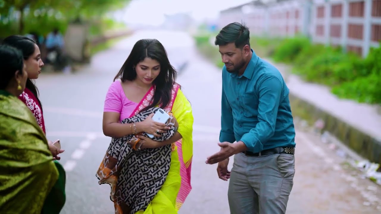 ছোটবেলার গরিব বান্ধবী এখন এলাকার ম্যাজিস্ট্রেট !! Motivational Story