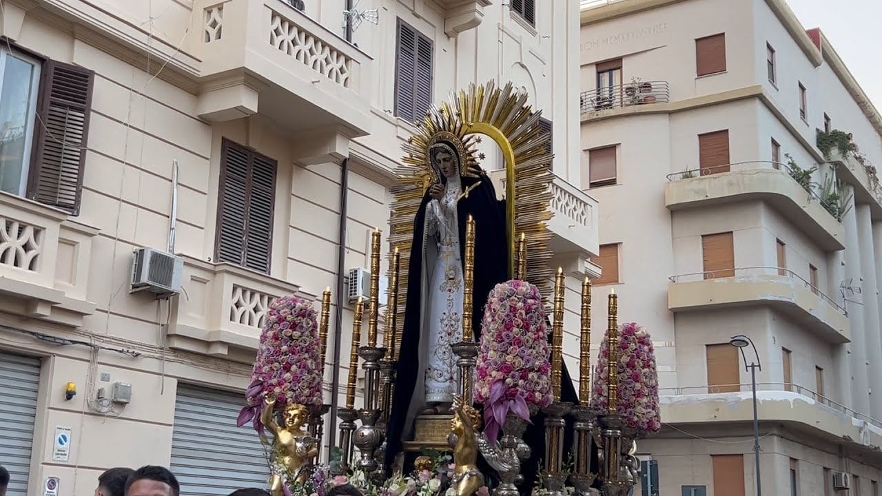 Processione Santissimo Crocifisso al Borgo Vecchio Palermo