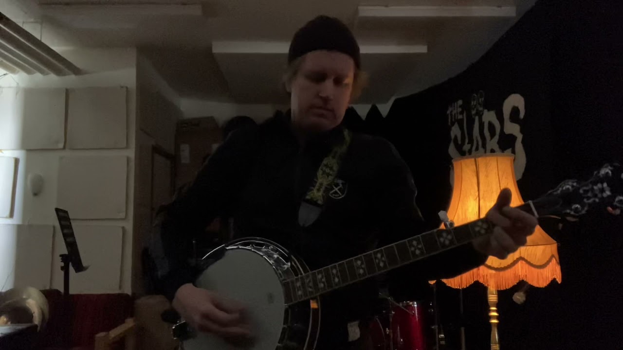 Martin Olsson - En Skugga Av Ett Skal (Original “The Night” by Morgan Wade)