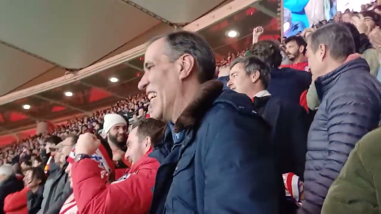 Tanda de penaltis At.Madrid vs Inter de Milán (2-1) . En el estadio.