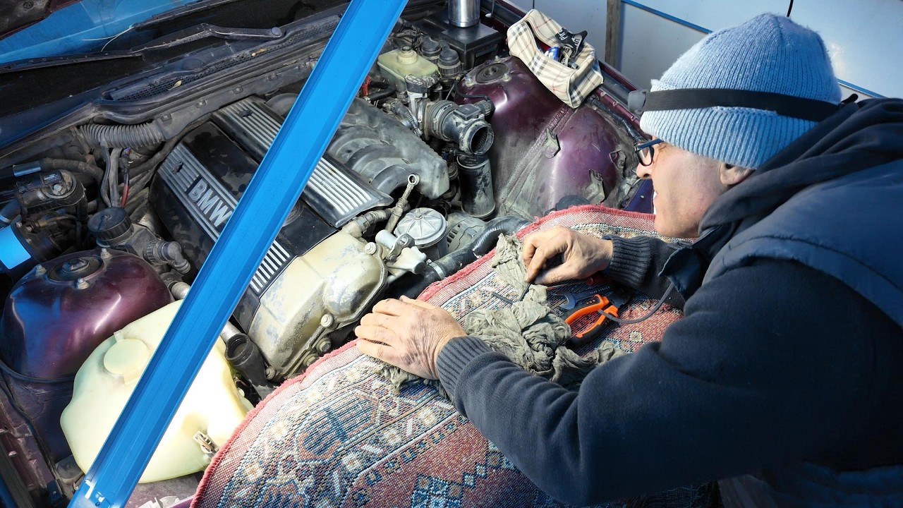 BMW E36 M52 KRANK KONUM SENSÖRÜ NASIL SÖKÜLÜR