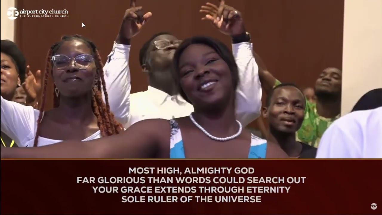 Immortal Invincible God - Pastor Enoch ft Loveworld Singers