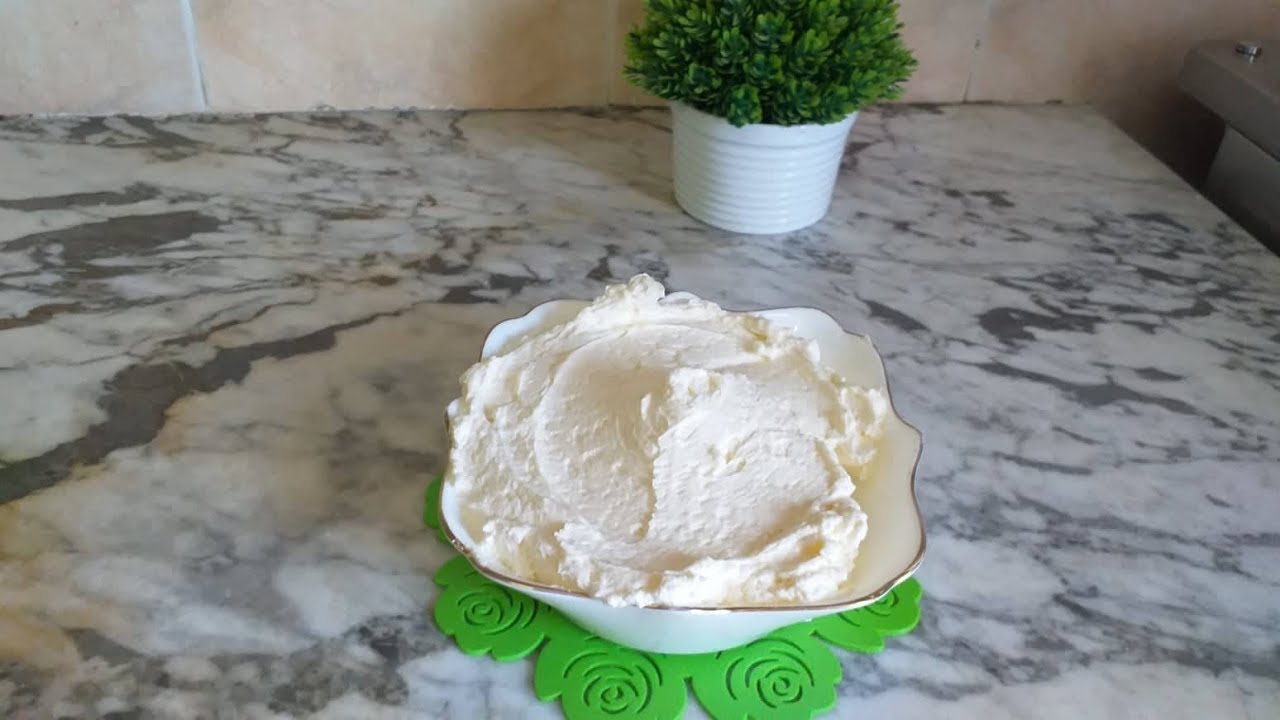 كريمة الزبدة ( حشو الصابلي،تغليف الكيك،جمع حشو الفواكة )  Crème au beurre