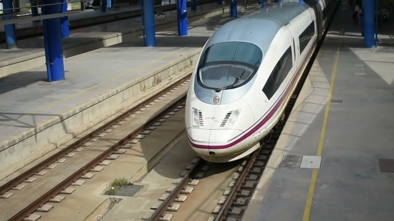 Train Spotting at Lleida Pirineus | S-102/112, S-103, S-120, S-121