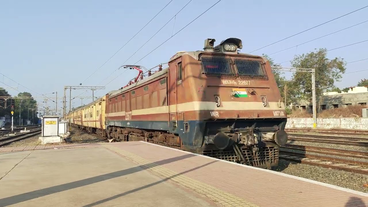HRPT Panto Equipped Vatva WAP4 Hauled Okha-Shalimar SF Exp Skipping Wardha JN| WAP4+ICF Acceleration