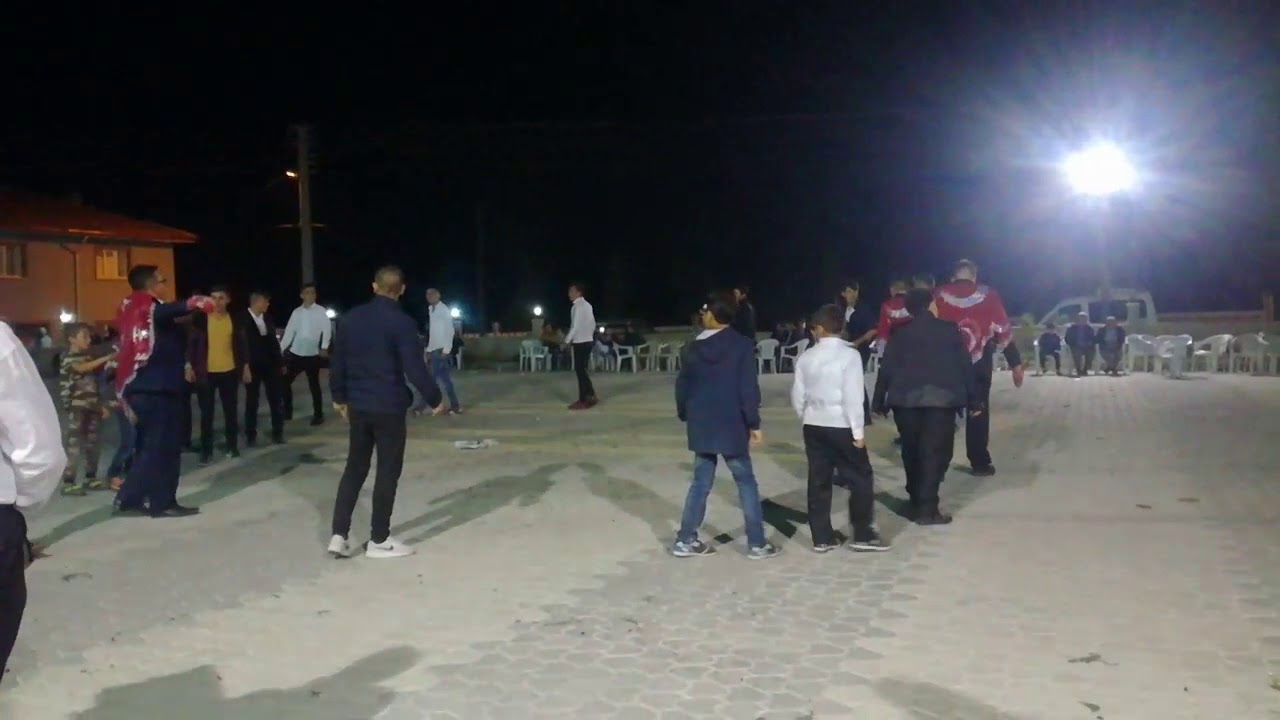 Tavşanlı aliköy gençleri